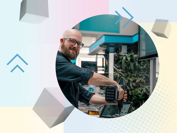 führt zu: https://www.iao.fraunhofer.de/de/forschung/forschungsbereiche/mensch-technik-interaktion/ki-studios-erlebniswerkstaetten-fuer-die-partizipative-gestaltung-betrieblicher-ki-anwendungen.html